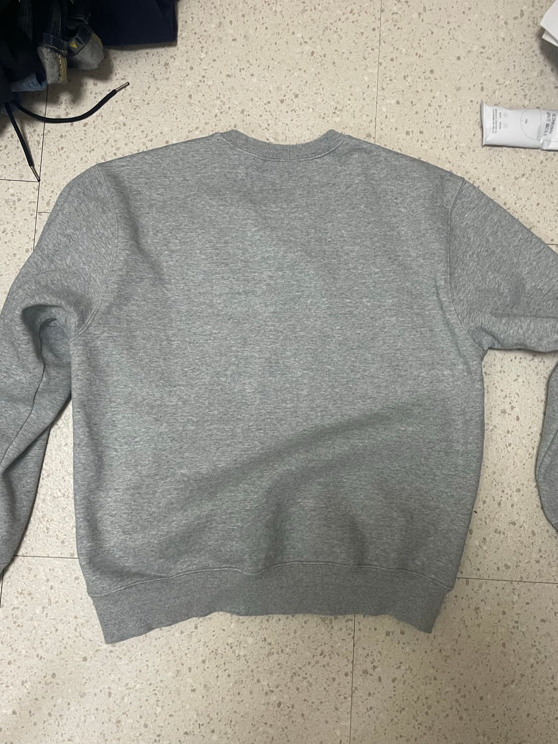 칼하트 wip 맨투맨 m 사이즈 상품이미지2