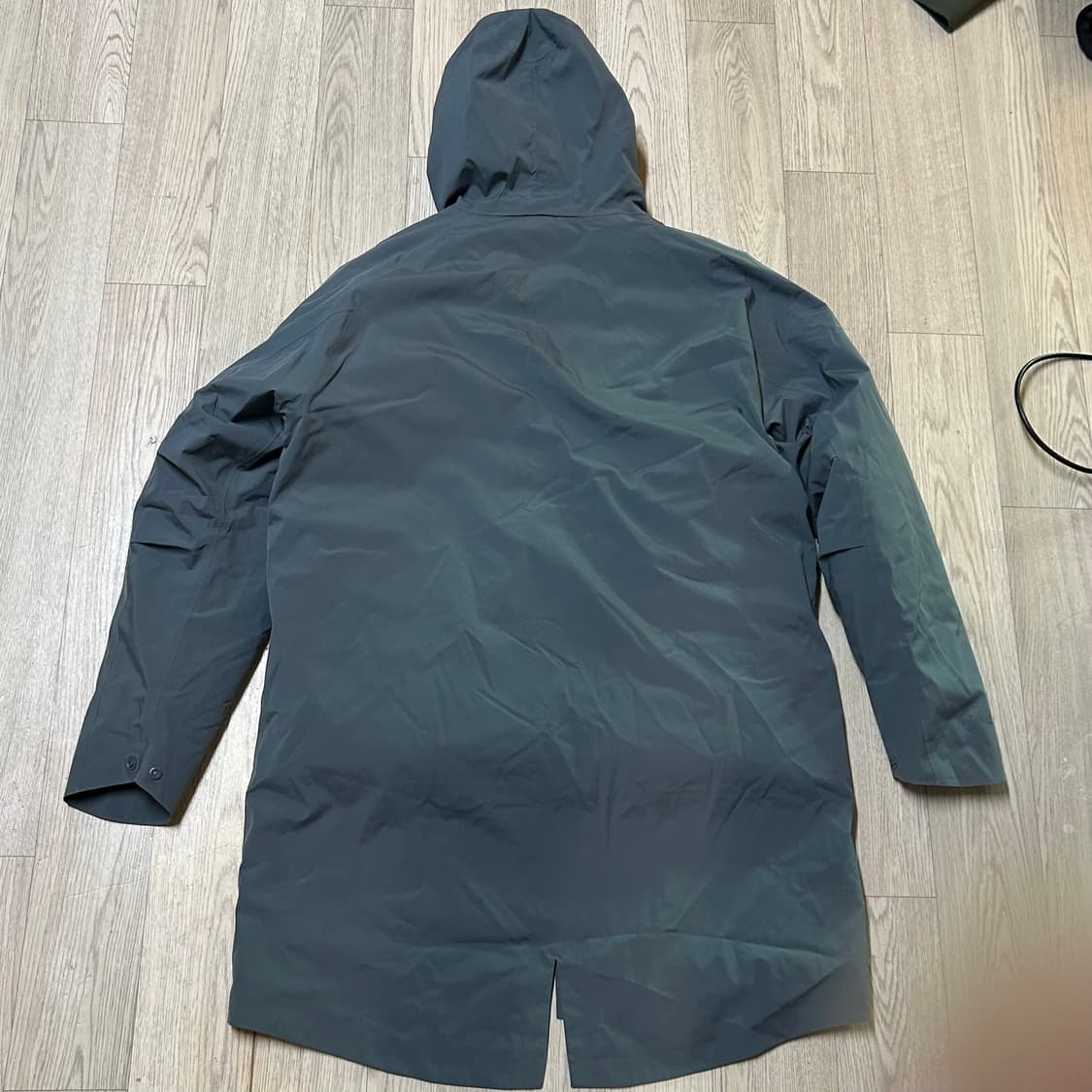 언더아머 2겹 덕다운 경량패딩 110 상품이미지4