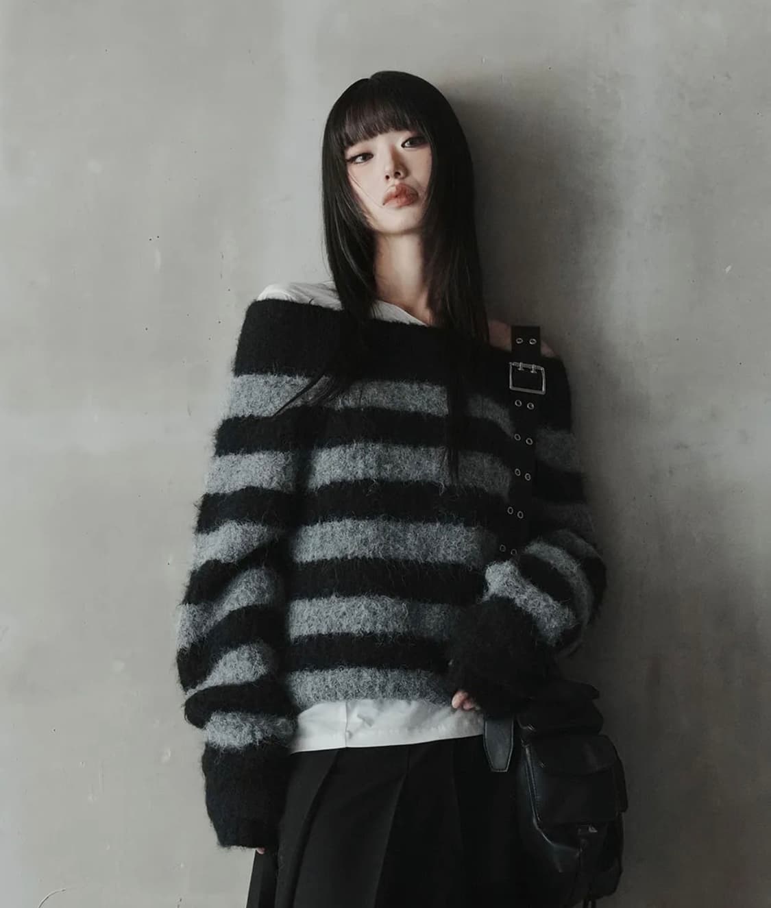 스키즘 인듀싱 오프숄더 니트 상품이미지1