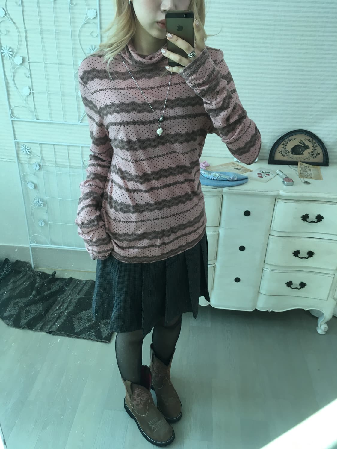 핑크 브라운 스트라이프 앤틱 풀오버 상품이미지1