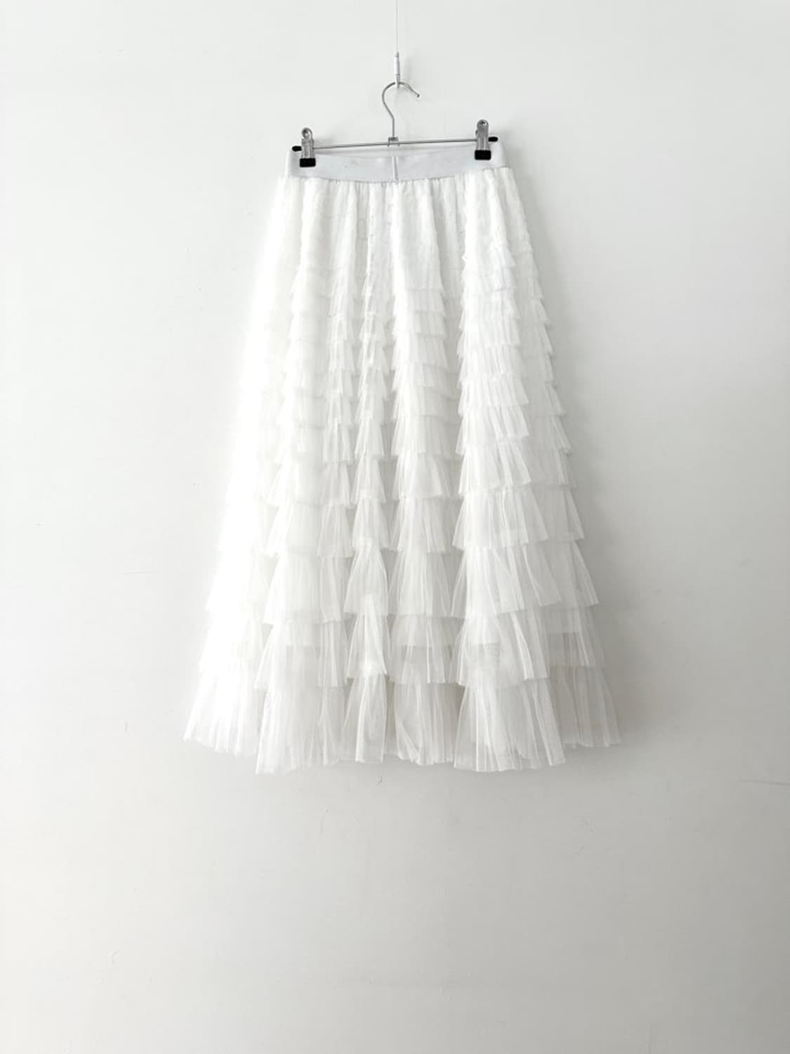 Tiered flare can can skirt / white 상품이미지3