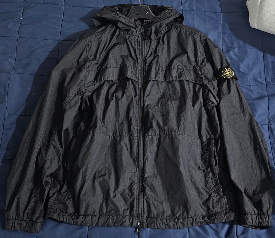 스톤아일랜드 24ss 크링클랩스 후드 바람막이자켓 XL 상품이미지1