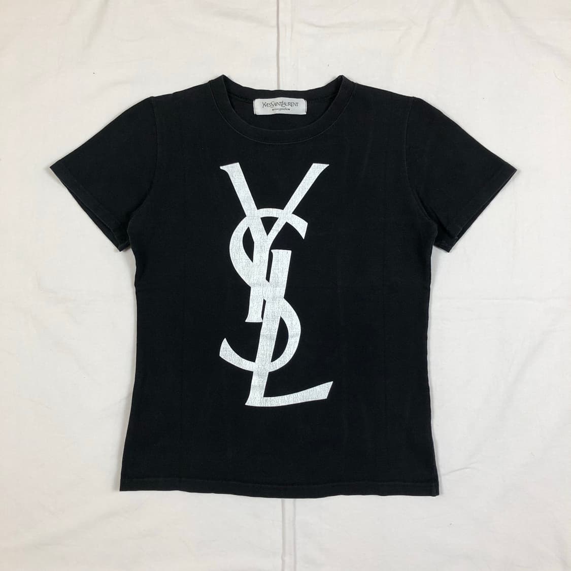 입생로랑 ysl 빅로고 프린트 반팔티셔츠 상품이미지1