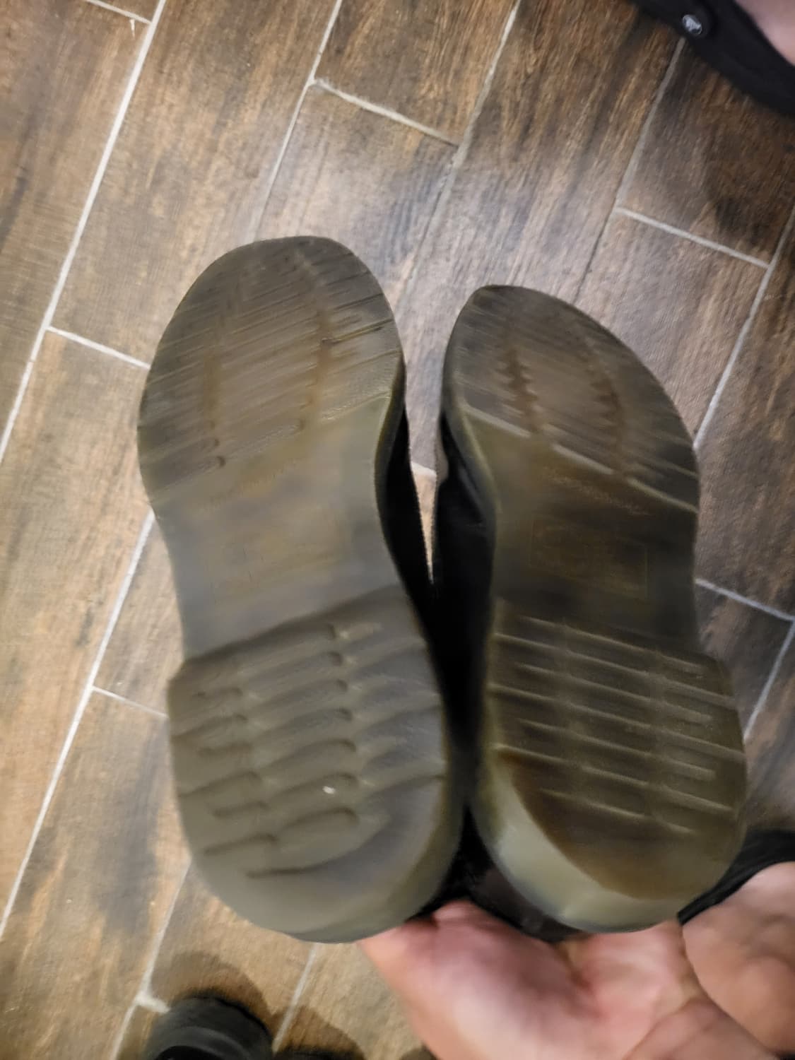 닥터마틴 블랙 윙팁 슈즈 uk9 상품이미지5