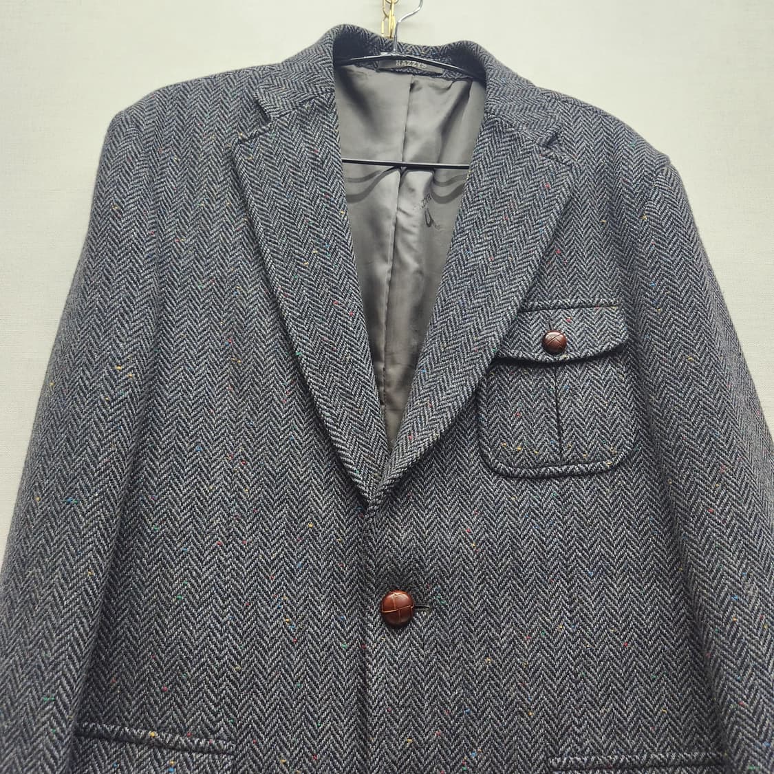 헤지스 로고 헤링본 패턴 울 블레이저 95(M) 상품이미지2