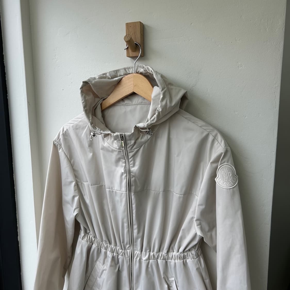 16237 - 몽클레어 우먼 알피크 바람막이 자켓 상품이미지1