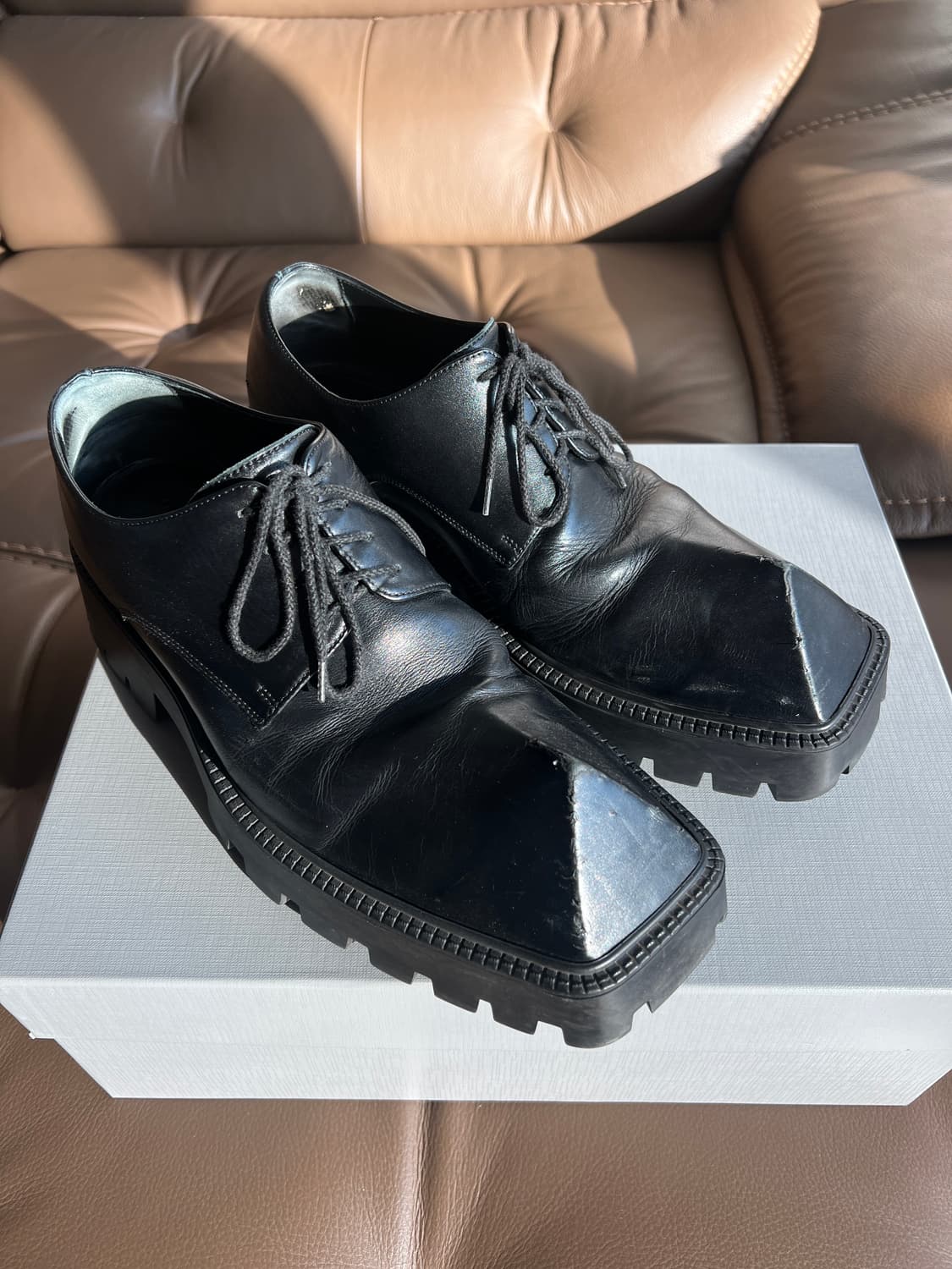 발렌시아가 라이노 더비 42 상품이미지2