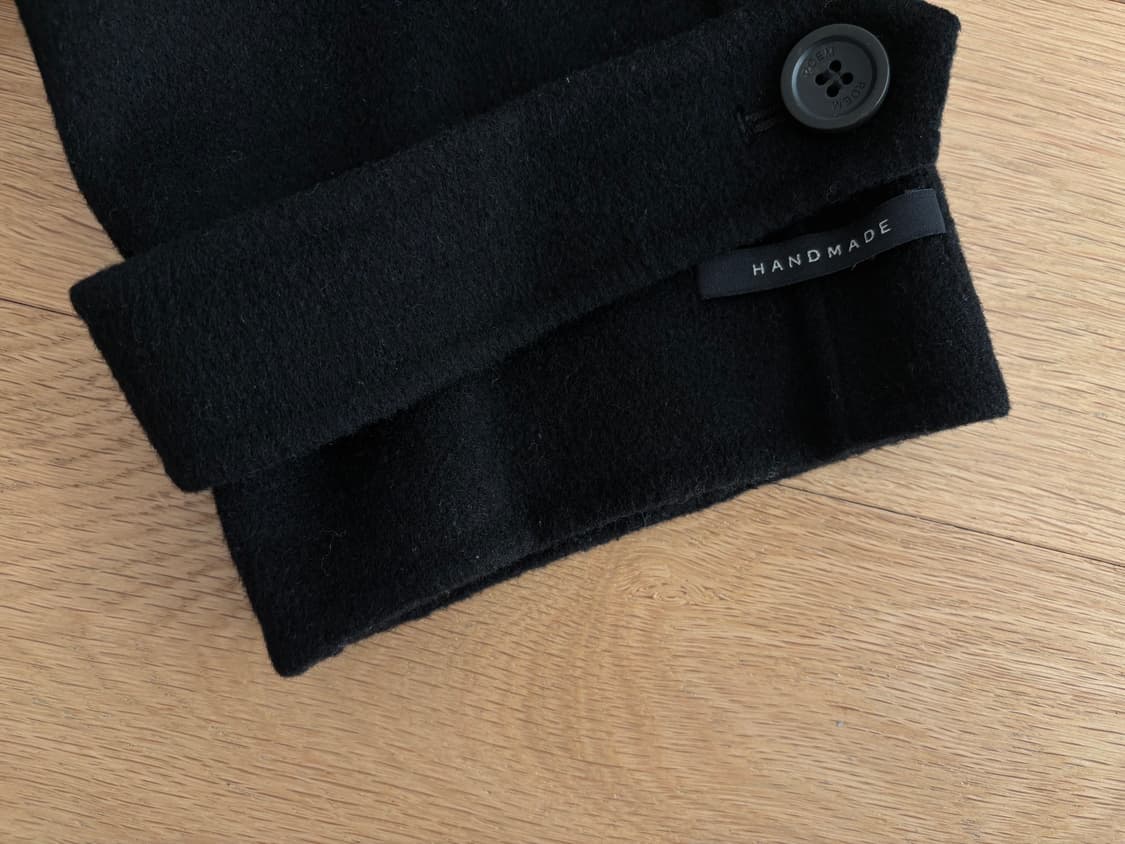 로엠 블랙 핸드메이드 벨티드 맥코트 M 상품이미지4