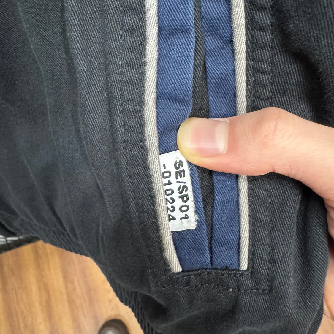 디스이즈네버댓 바람막이 후면 그래픽 프린팅 포인트 블랙 상품이미지5