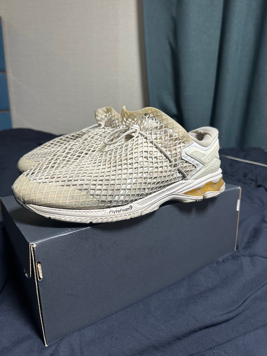 아식스 X 비비안 웨스트우드 젤 카야노 26 아이보리 색상 270mm 상품이미지2