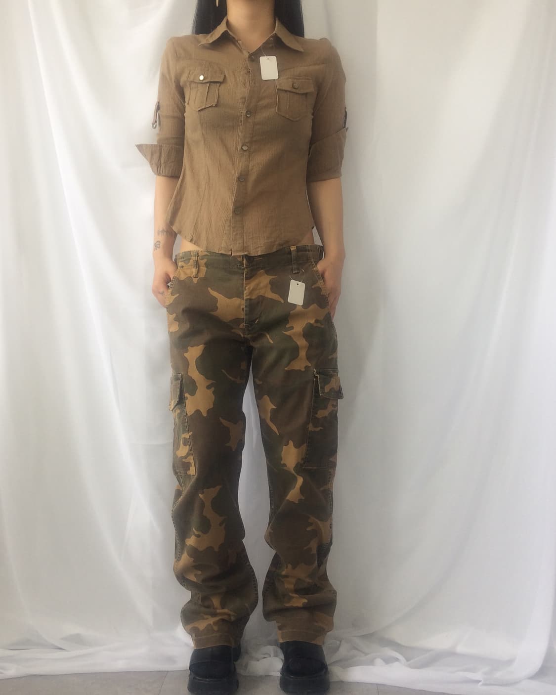 Back cross point shirt 상품이미지7