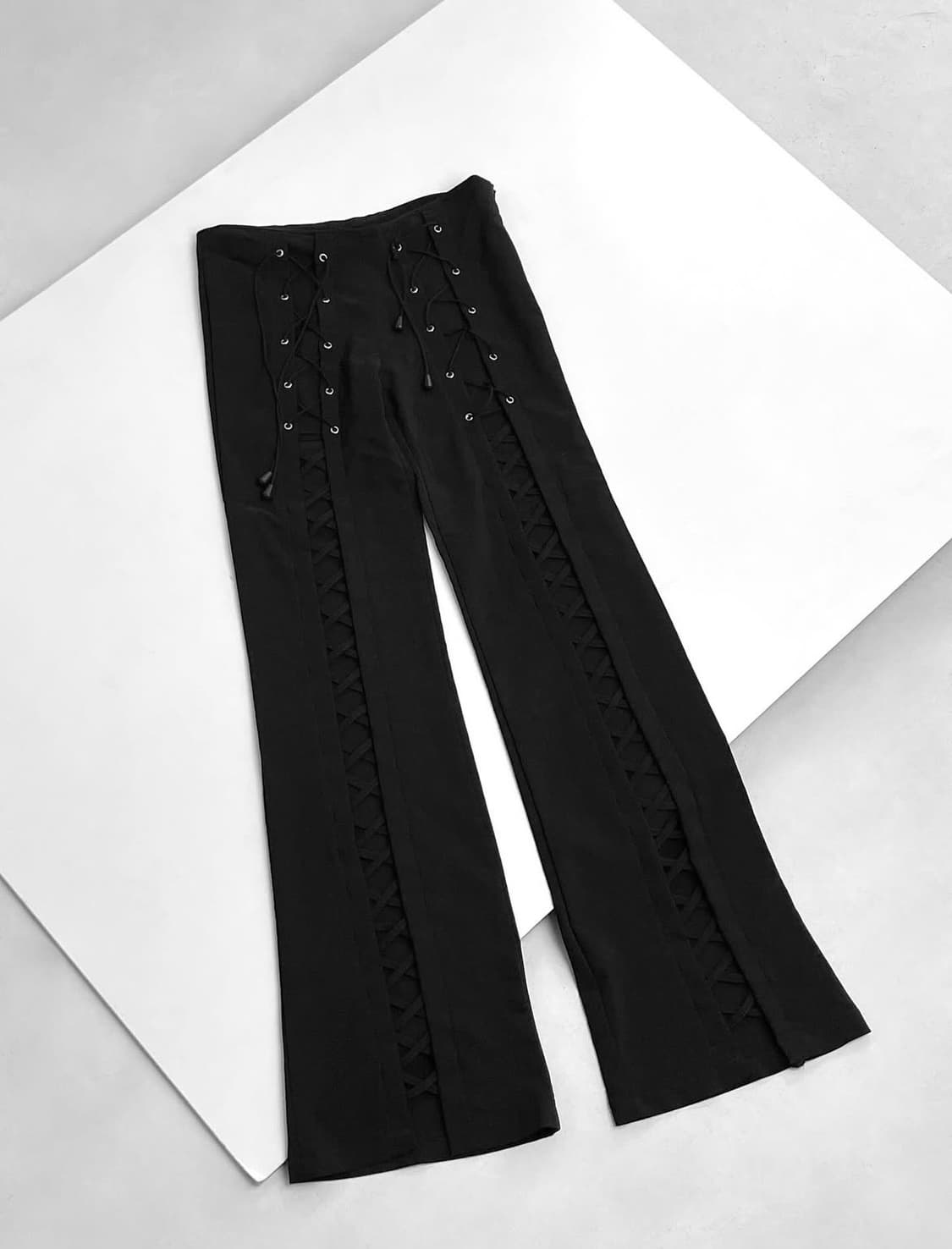 아일렛 디테일 부츠컷 팬츠 상품이미지2