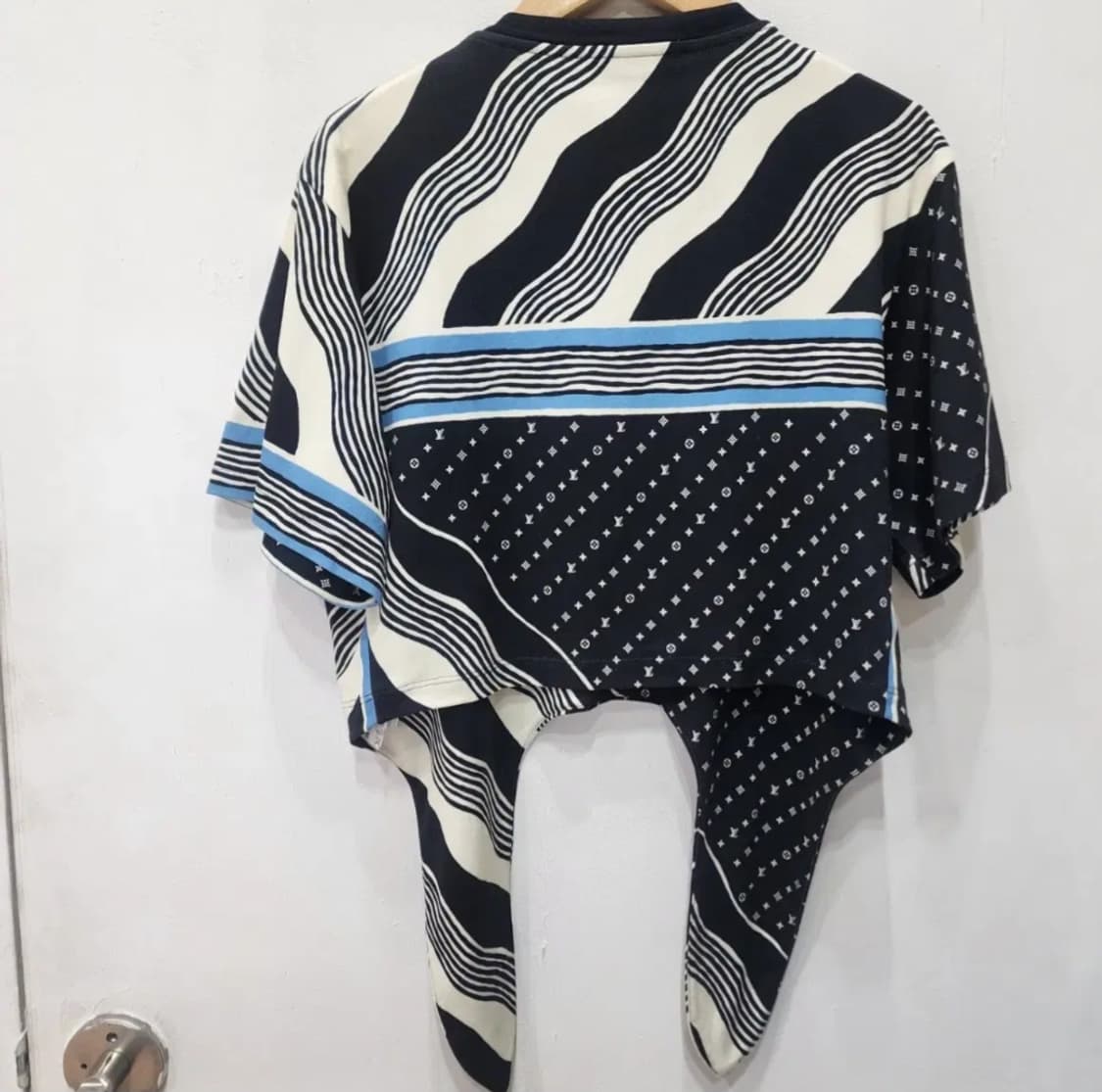 루이비통 체인 티셔츠 XS 상품이미지3