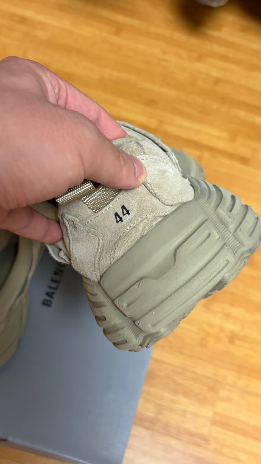 발렌시아가 먼데이 베이지 44사이즈 상품이미지6