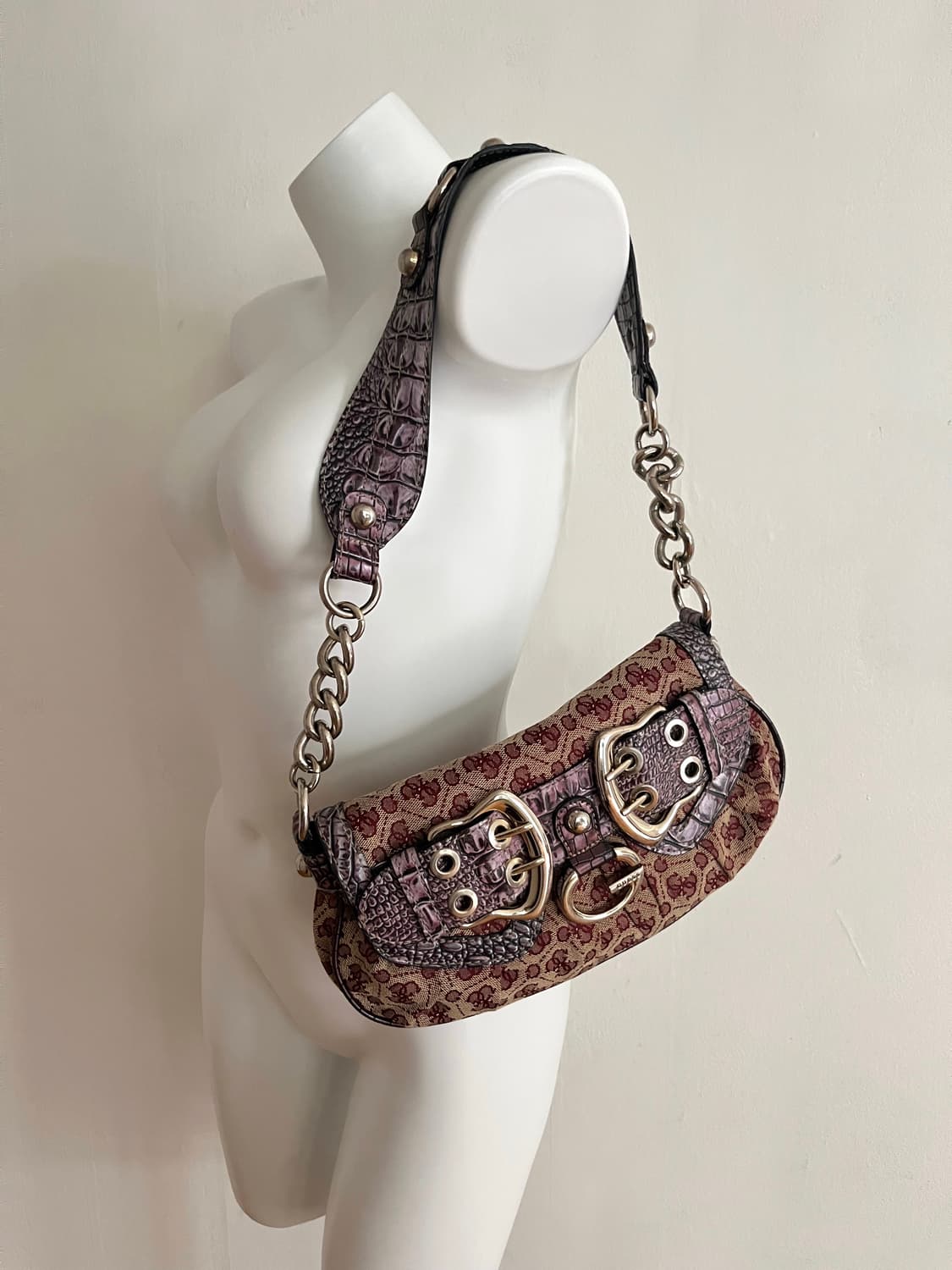 Guess 00s rare buckle bag 상품이미지5