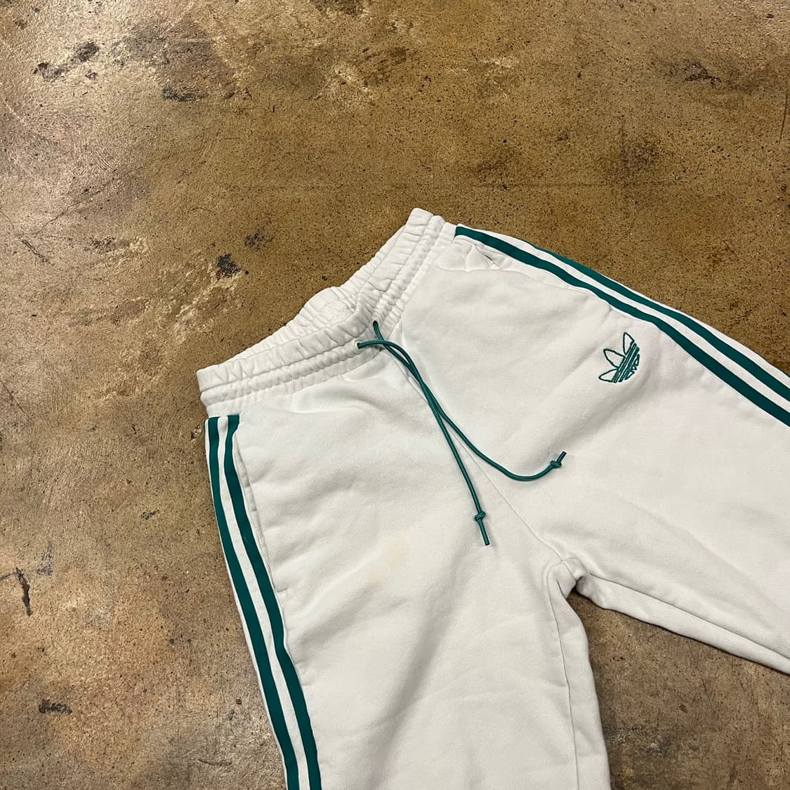 [정품/XS] 아디다스 흰색 트레이닝 바지 그린 삼선 b17 상품이미지1
