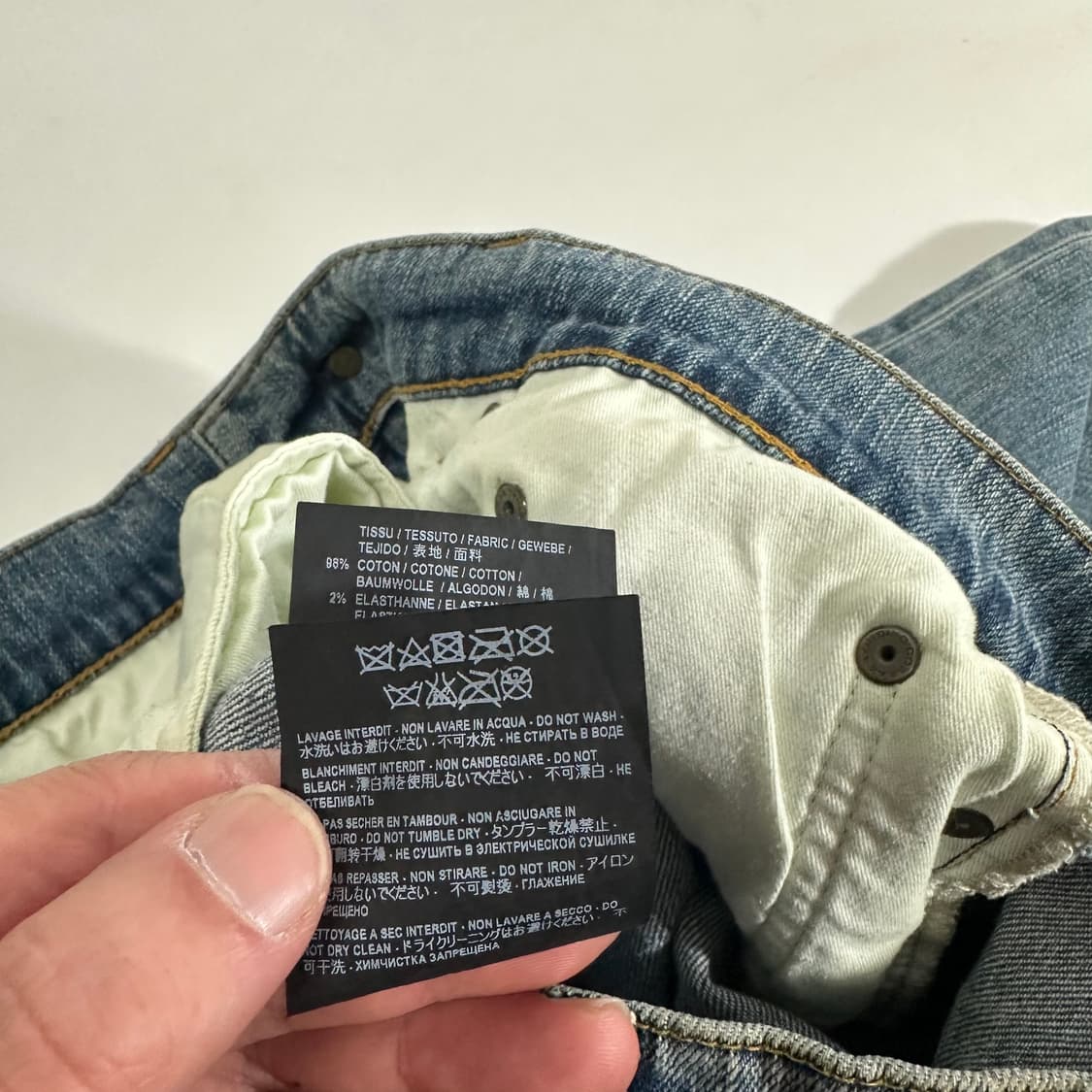 29 S 생로랑 17ss 슬림 스터드 레더패치 데님팬츠 상품이미지7