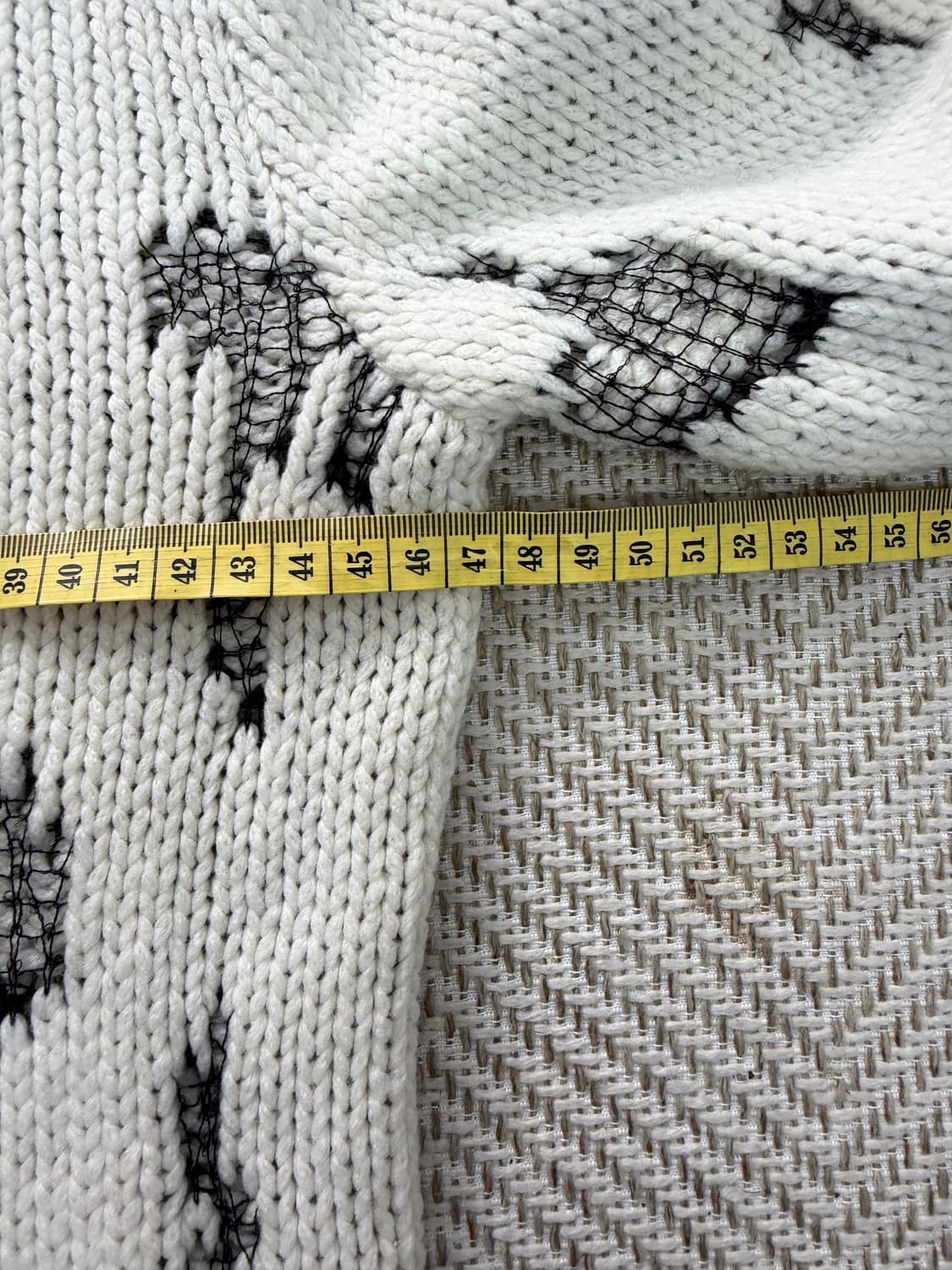 정품) 생로랑 여성 캐시미어99 데미지 디테일 니트 XS 상품이미지9