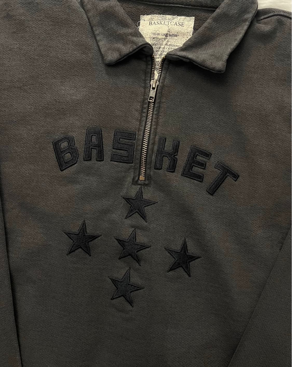 basketcase spellout 쿼터집 반집업 M 상품이미지2