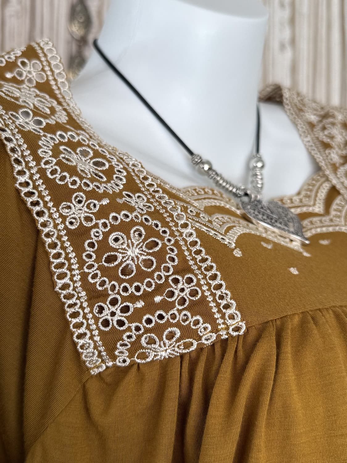 Embroidered Pumpkin Blouse 0043 상품이미지3