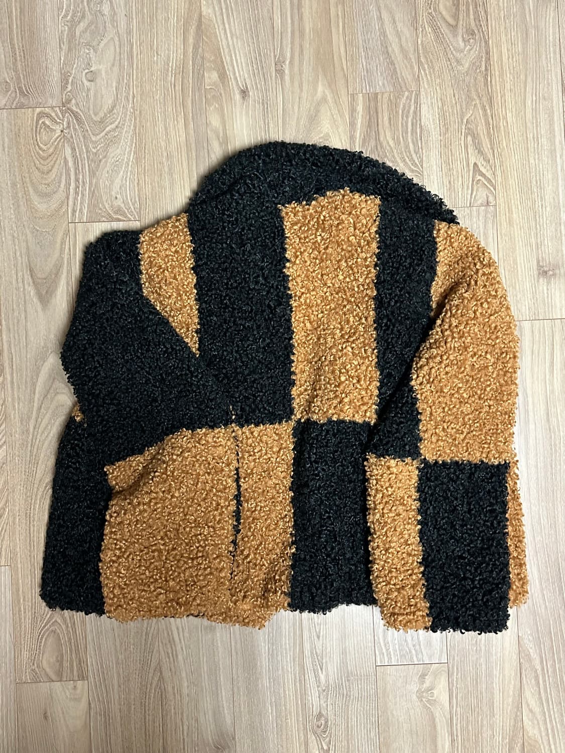 스탠드스튜디오 체커보드 퍼자켓 상품이미지4