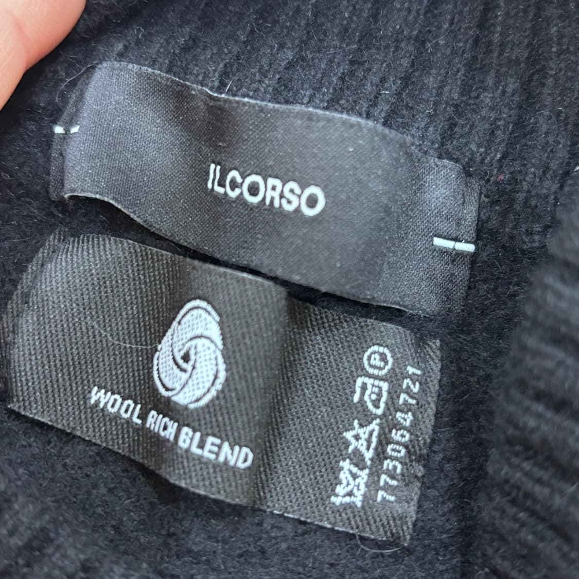 100 일꼬르소 남성 목폴라 니트 0309E 상품이미지3