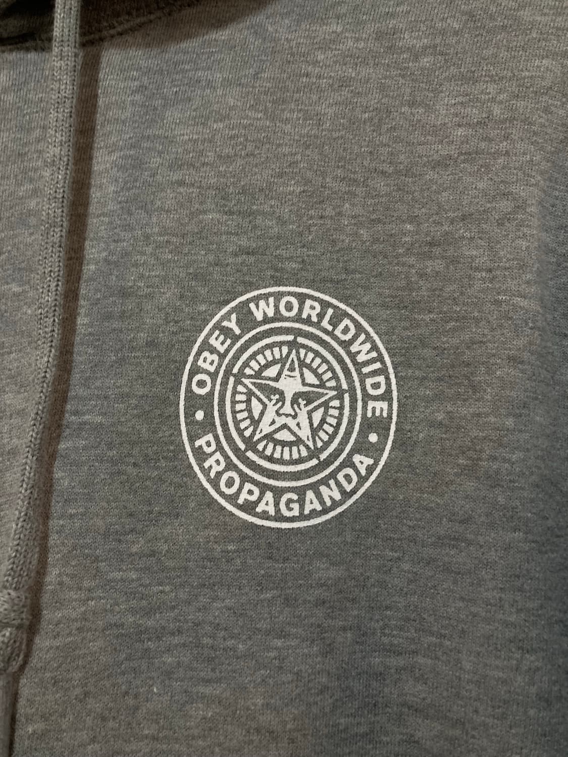 ⚜️OBEY(오베이) 프로파간다 씰 후드티 상품이미지3