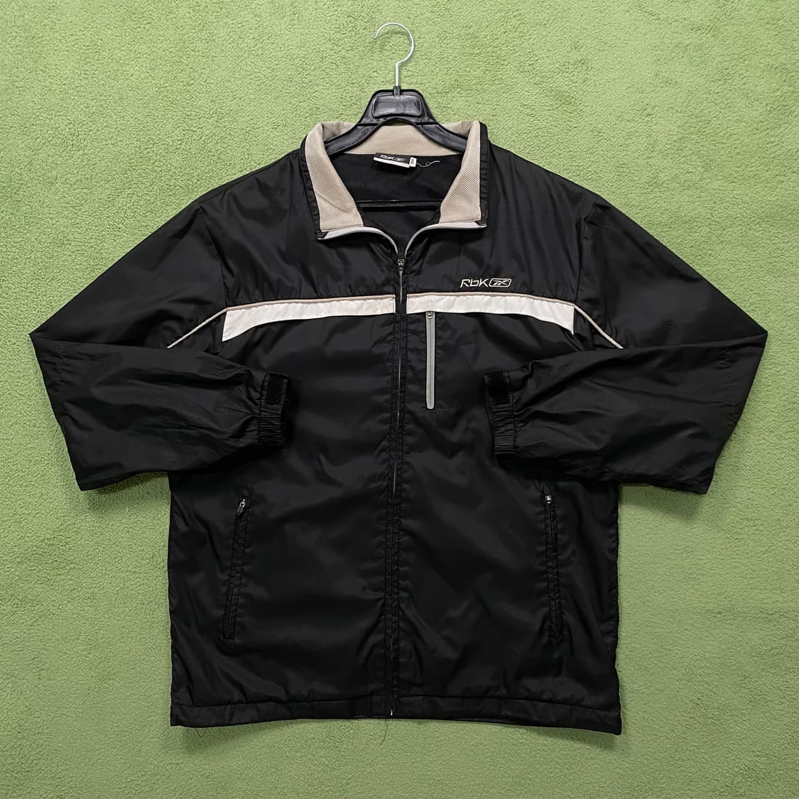 리복 블랙 올드스쿨 윈드브레이커 상품이미지2