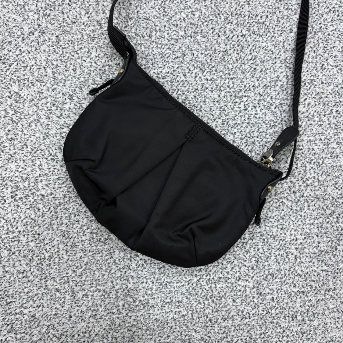 페라가모 바라 리본 숄더백 0414J 상품이미지2