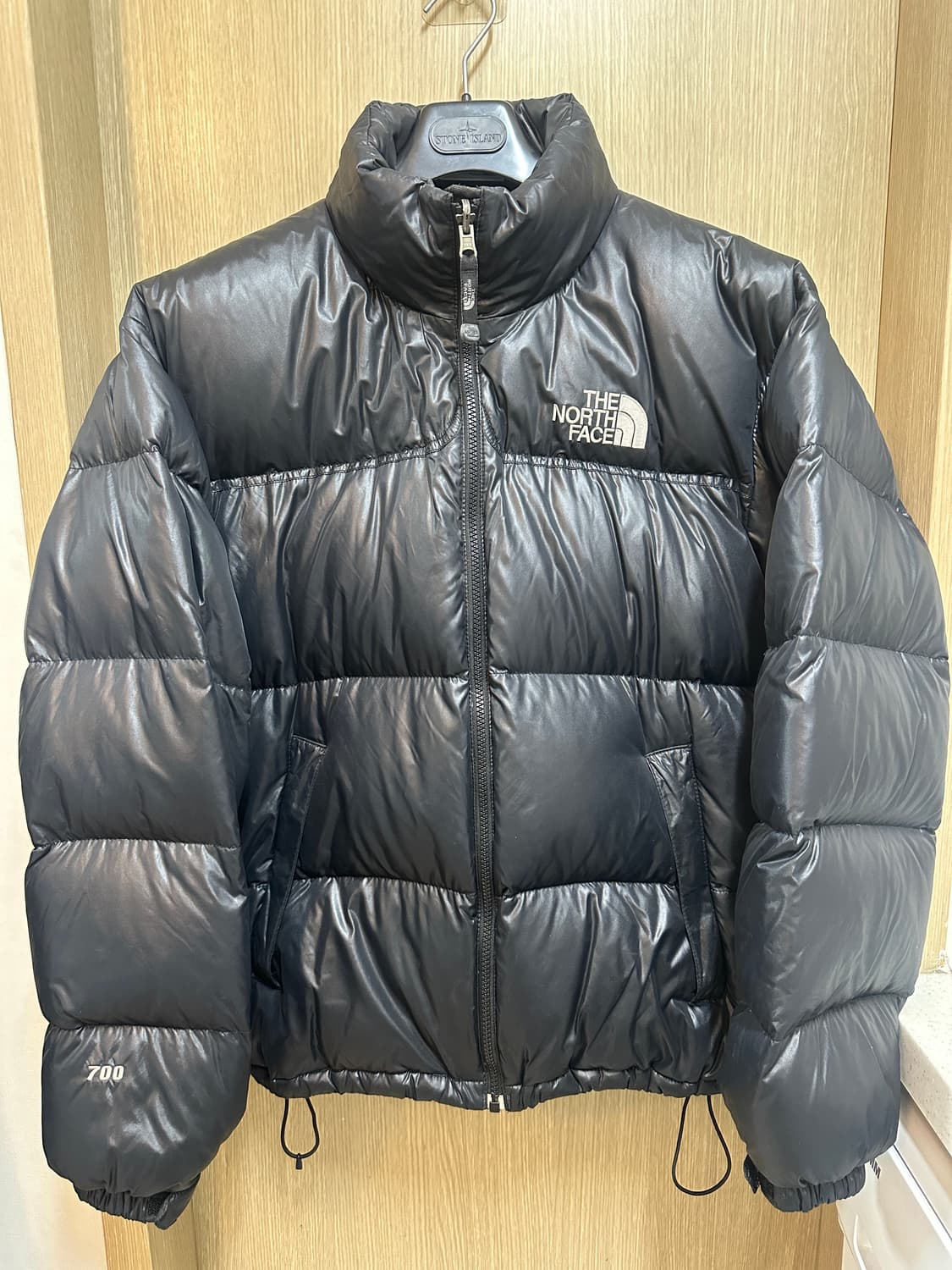 노스페이스 유광 눕시 700다운 패딩 상품이미지1