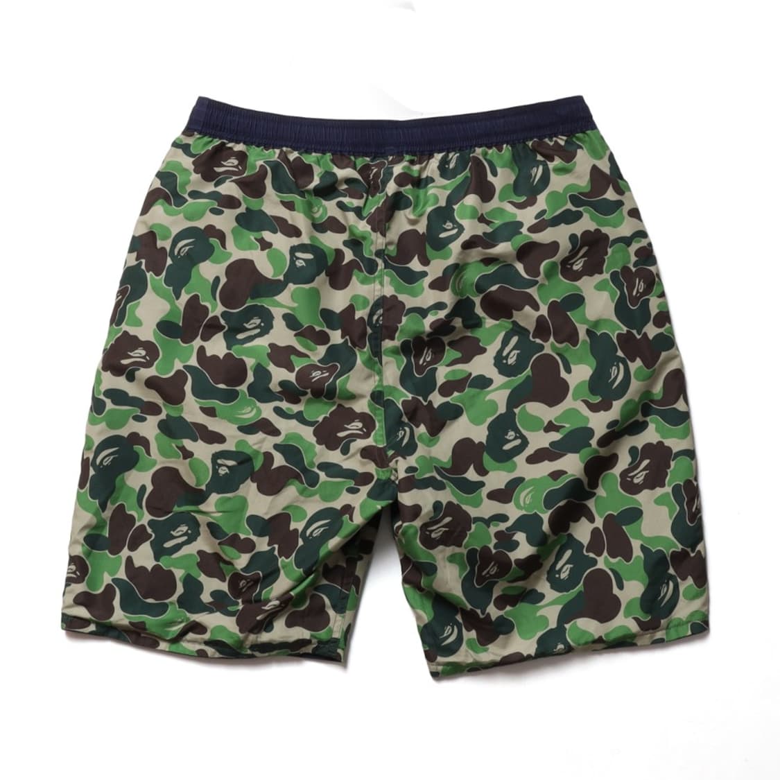 베이프 Bape Reversible Camo Shorts

 상품이미지3