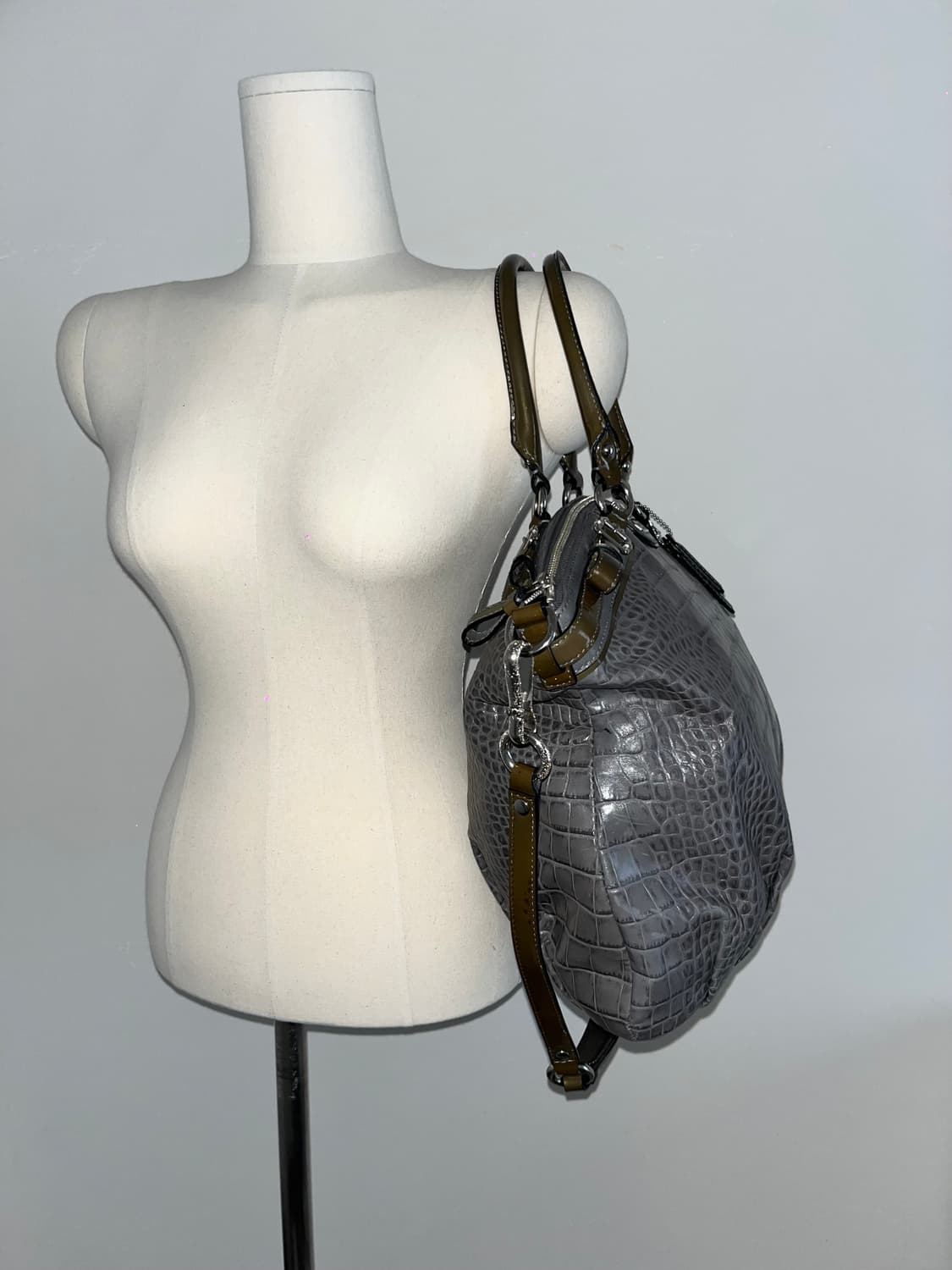  📦Coach gray leather shoulder bag 상품이미지4