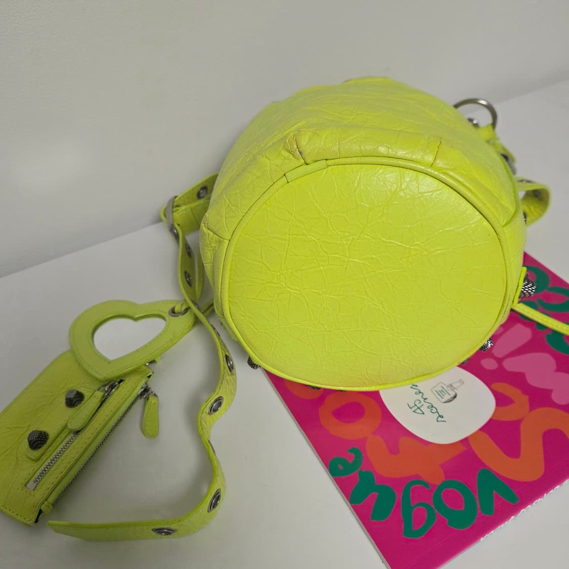 BALENCIAGA 발렌시아가 정품 LE CAGOLE 르카골 XS 버킷 상품이미지10