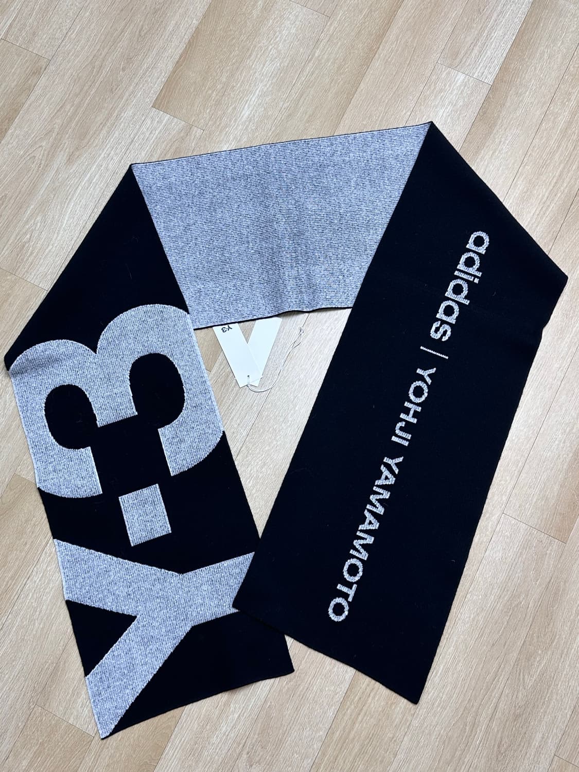 y3 요지야마모토 아디디스 머플러 상품이미지3