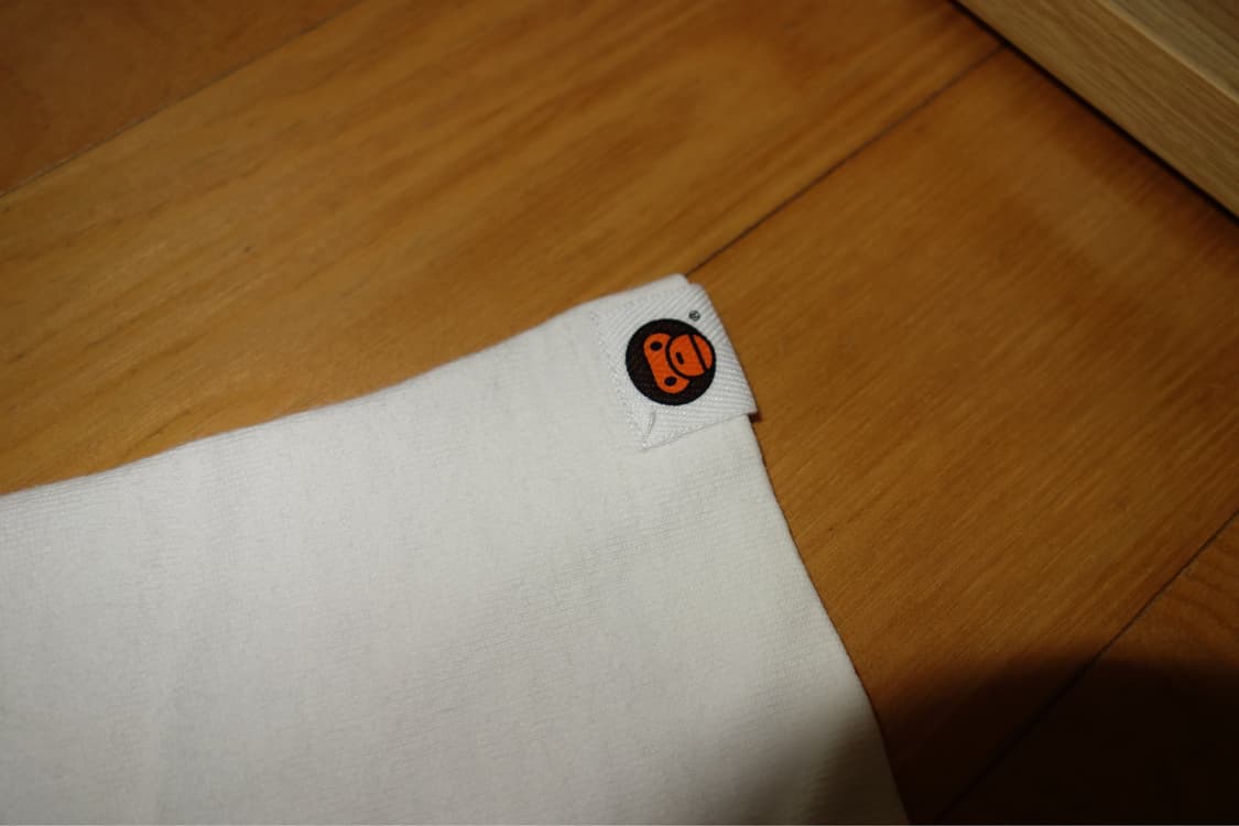 베이프 x KAWS x Pharrell 2005년 마일로 티 상품이미지4