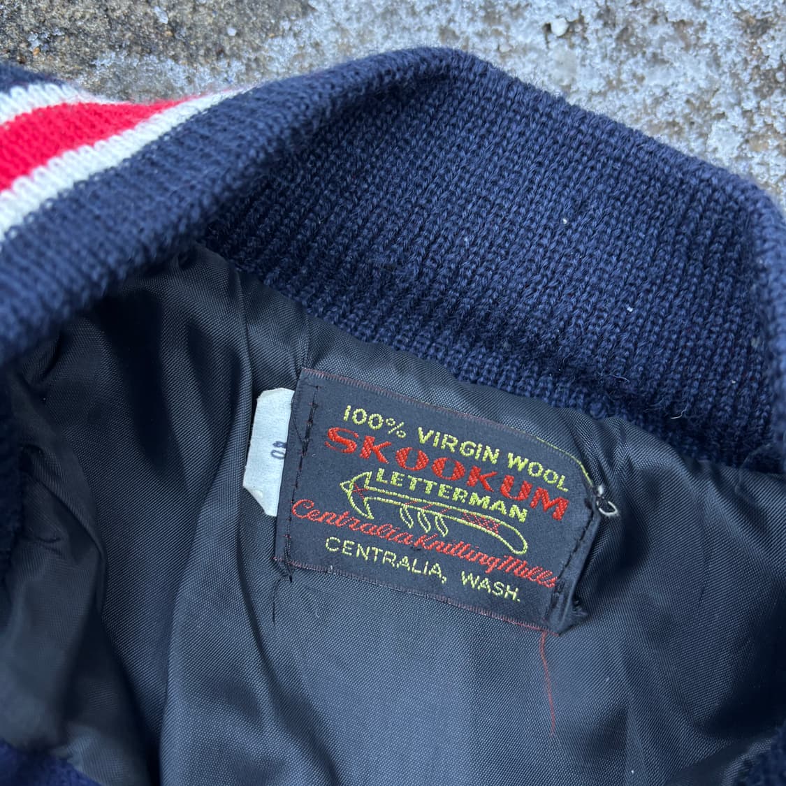 빈티지 네이비 리얼레더 바시티자켓 상품이미지3