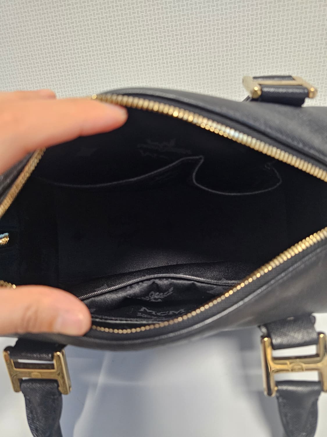 MCM 블랙 보스턴백 상품이미지5