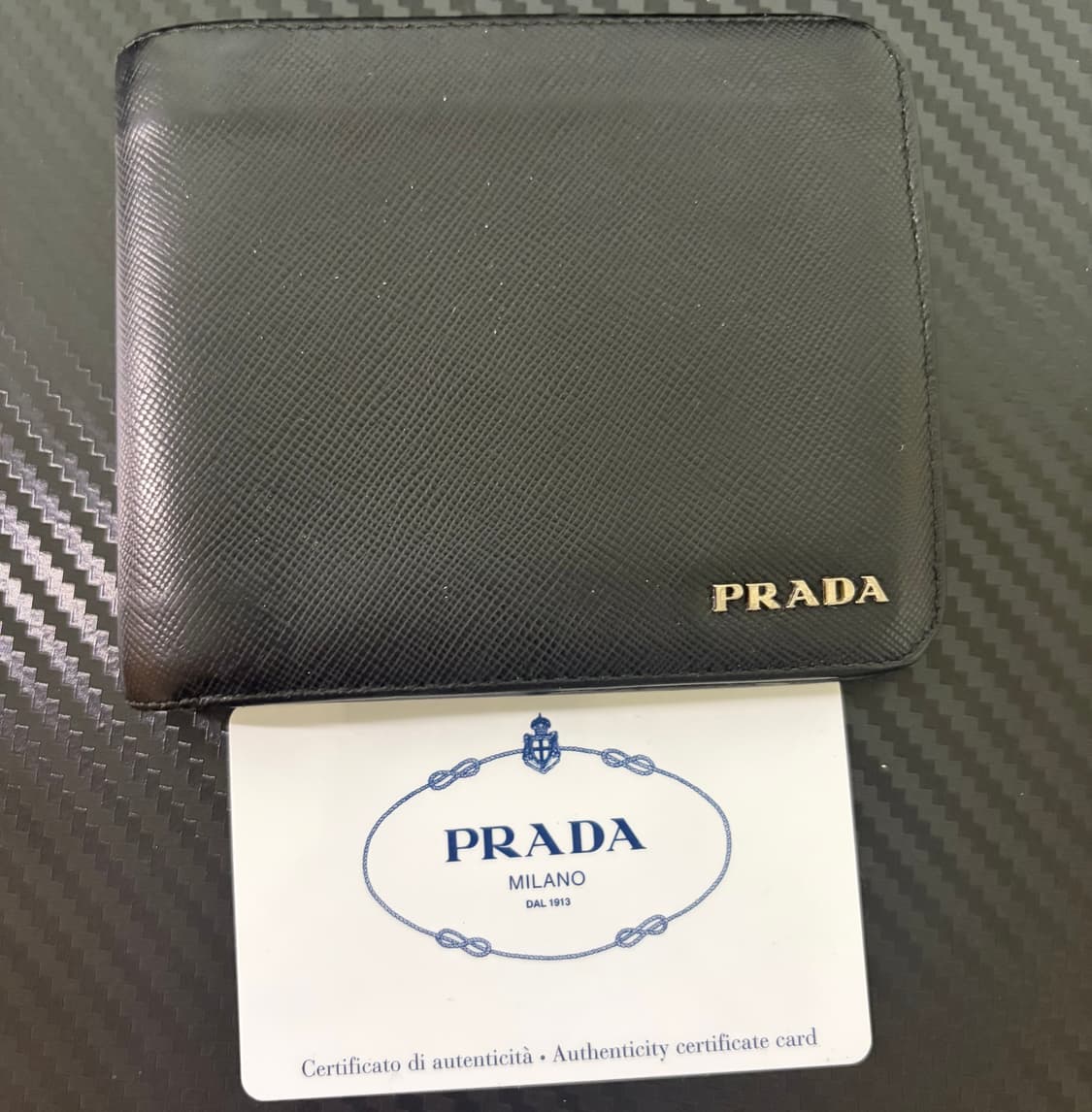 프라다 사피아노 가죽 반지갑 블랙 상품이미지2