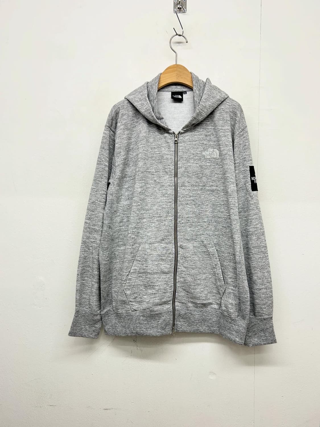 노스페이스 스퀘어 로고 투웨이 후드집업 상품이미지2