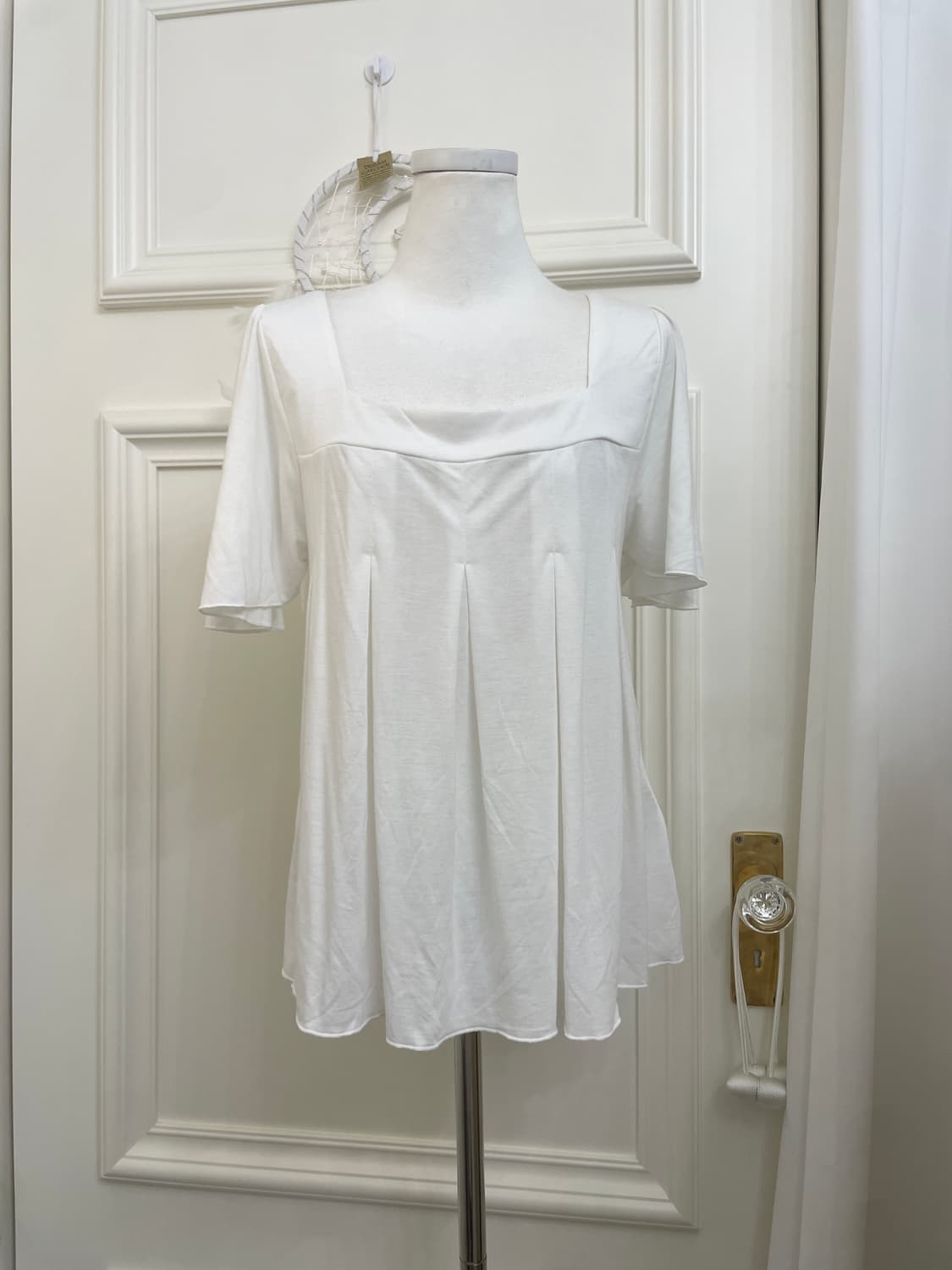 white cotton square-neck pleats top 상품이미지1