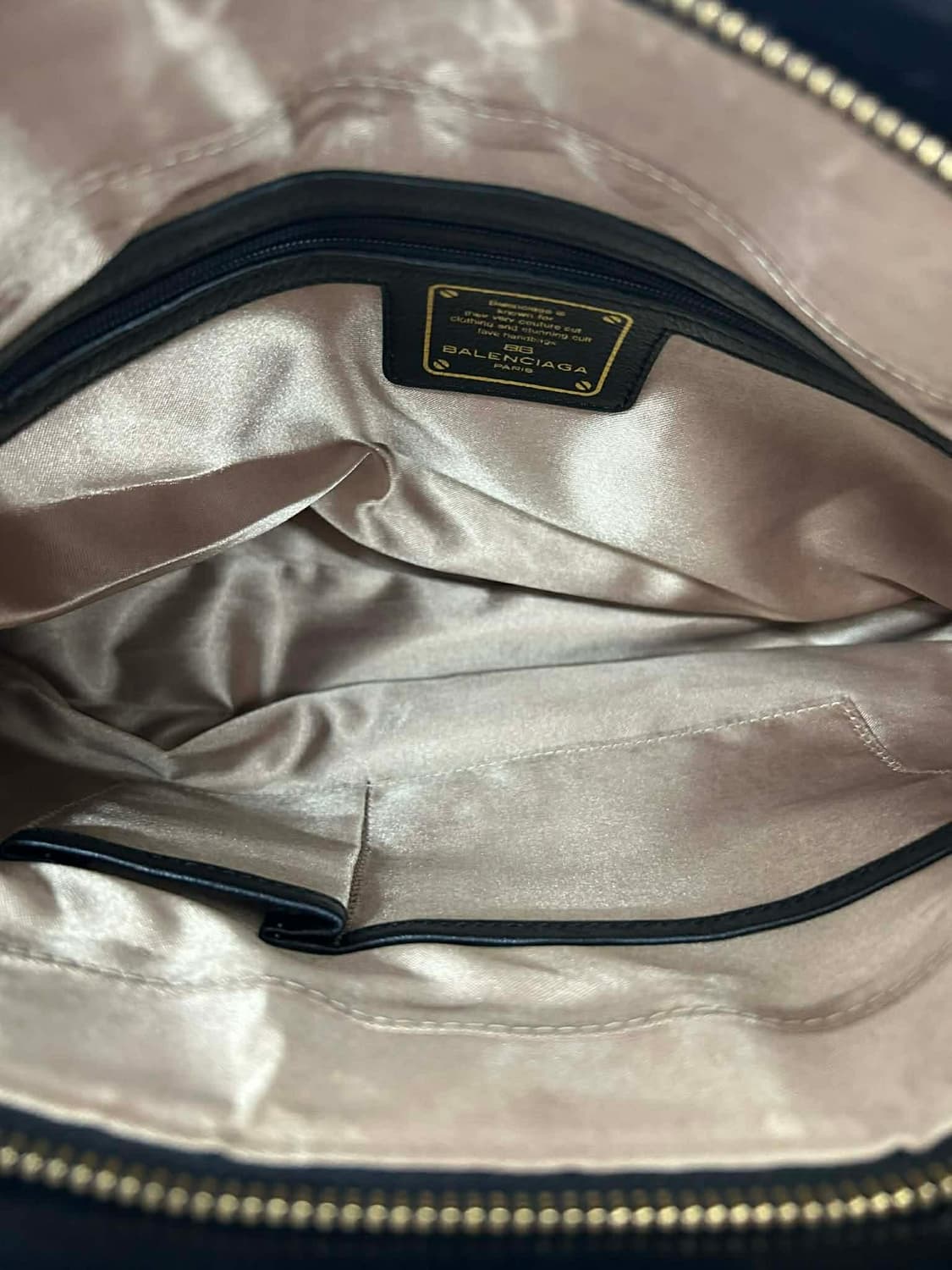 발렌시아가 퀄팅 BB 레더 숄더 토트백 상품이미지6