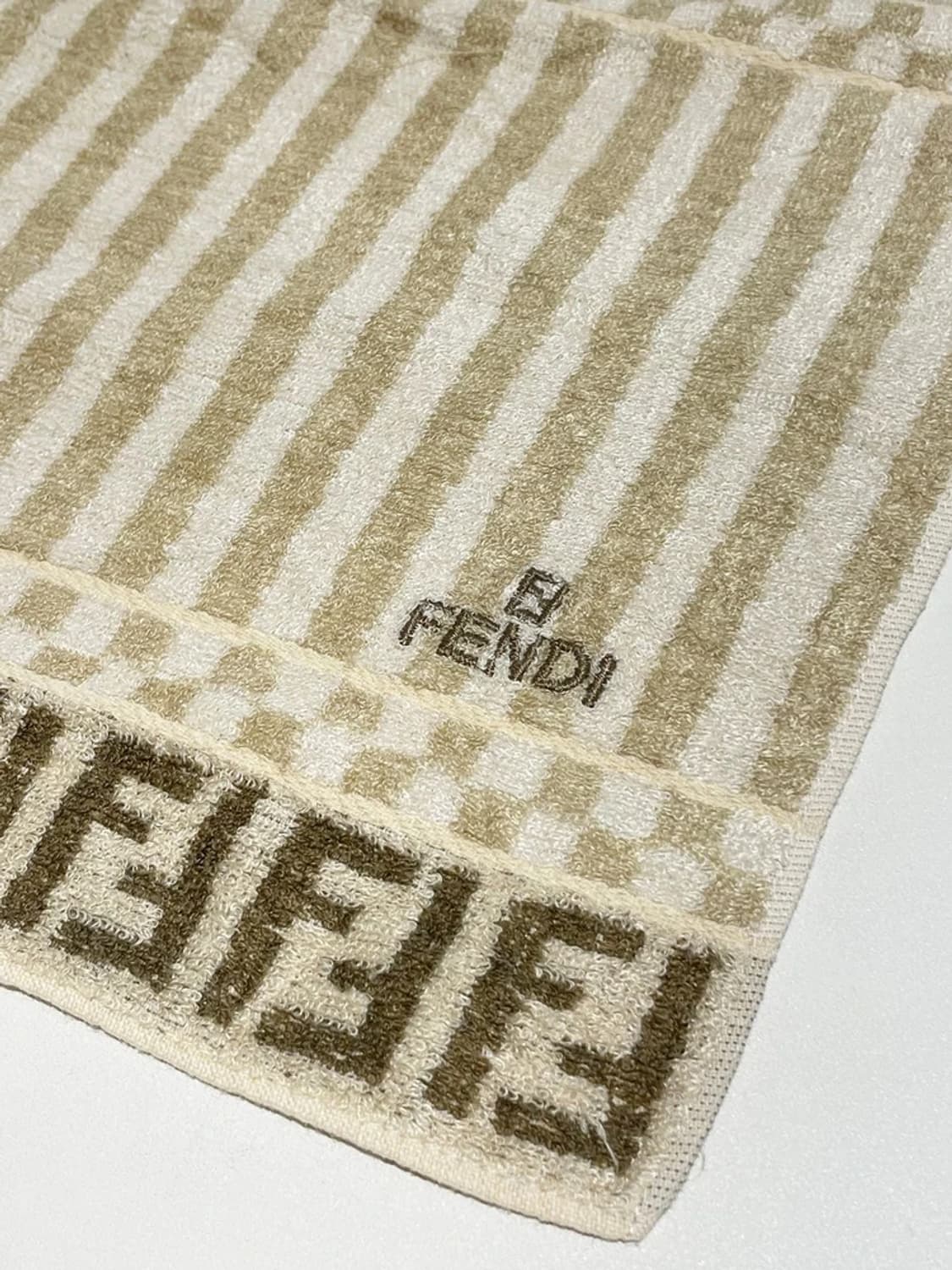 펜디 FENDI 00s 기하학 패턴 쁘띠 타올 A1221 상품이미지2