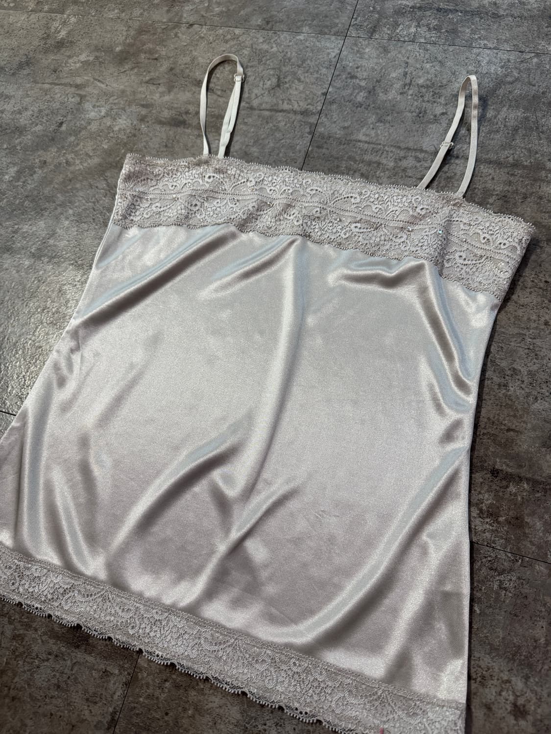 레이스 새틴 큐빅 슬리브리스 상품이미지5