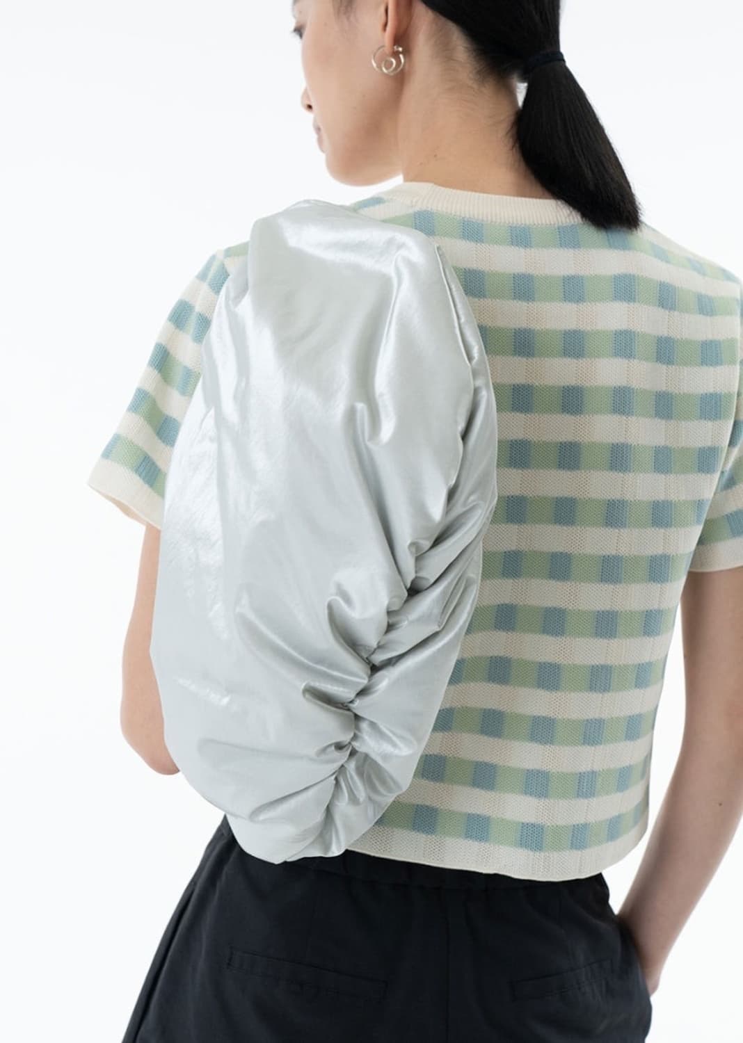 아모멘토 실버 포일 숄더백 상품이미지5