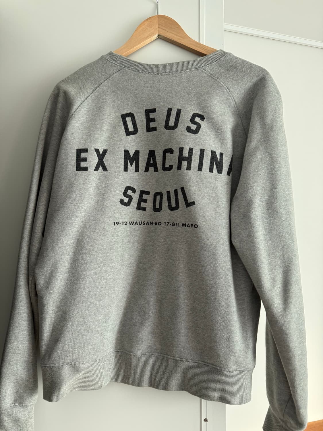 데우스 그레이 맨투맨m 상품이미지2