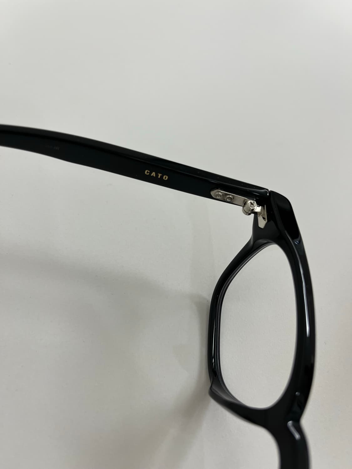 [상태최상/풀박스] 젠틀몬스터 CATO-01 블랙 뿔테안경 상품이미지5