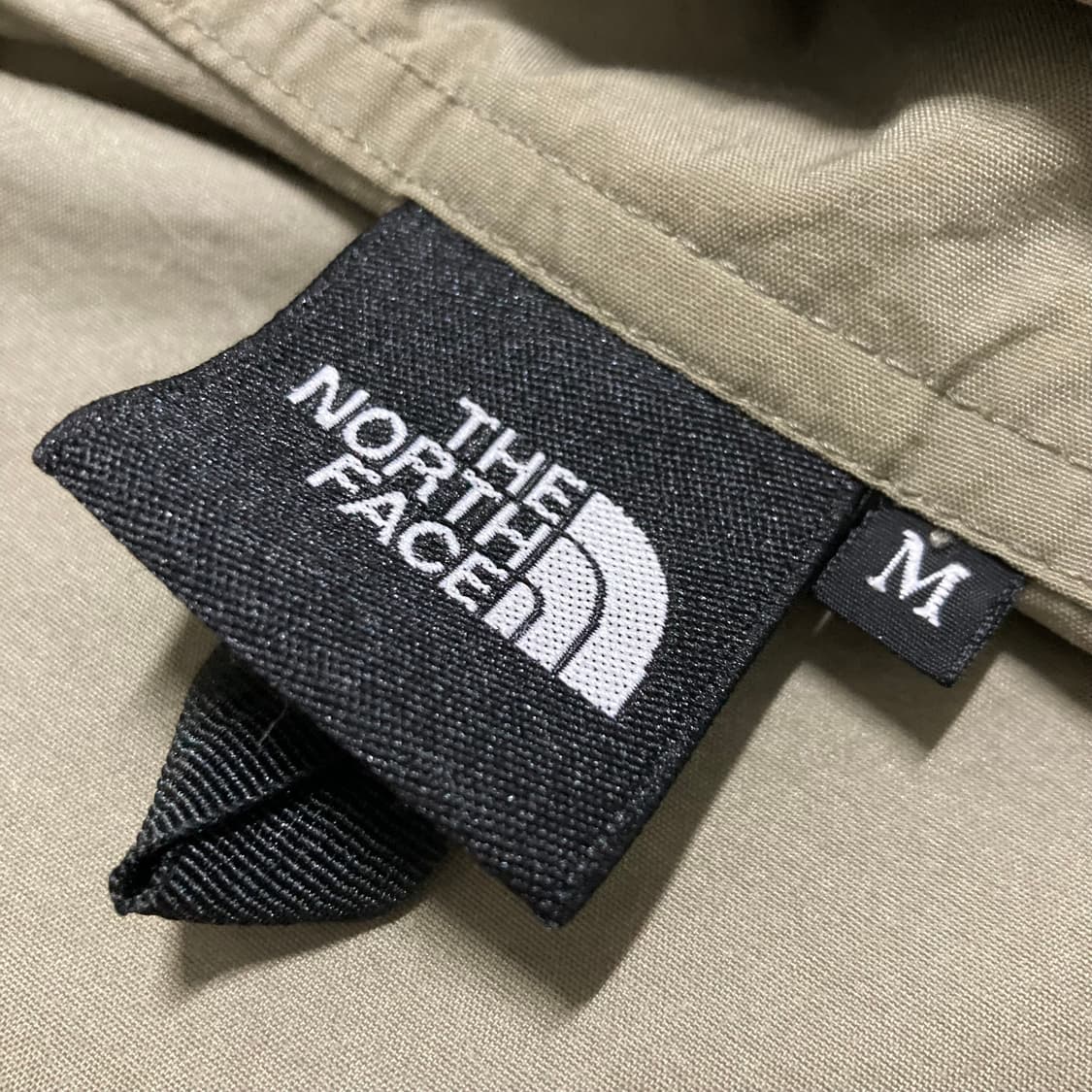 더노스페이스 JPN 미드로고 카키 바람막이 상품이미지5