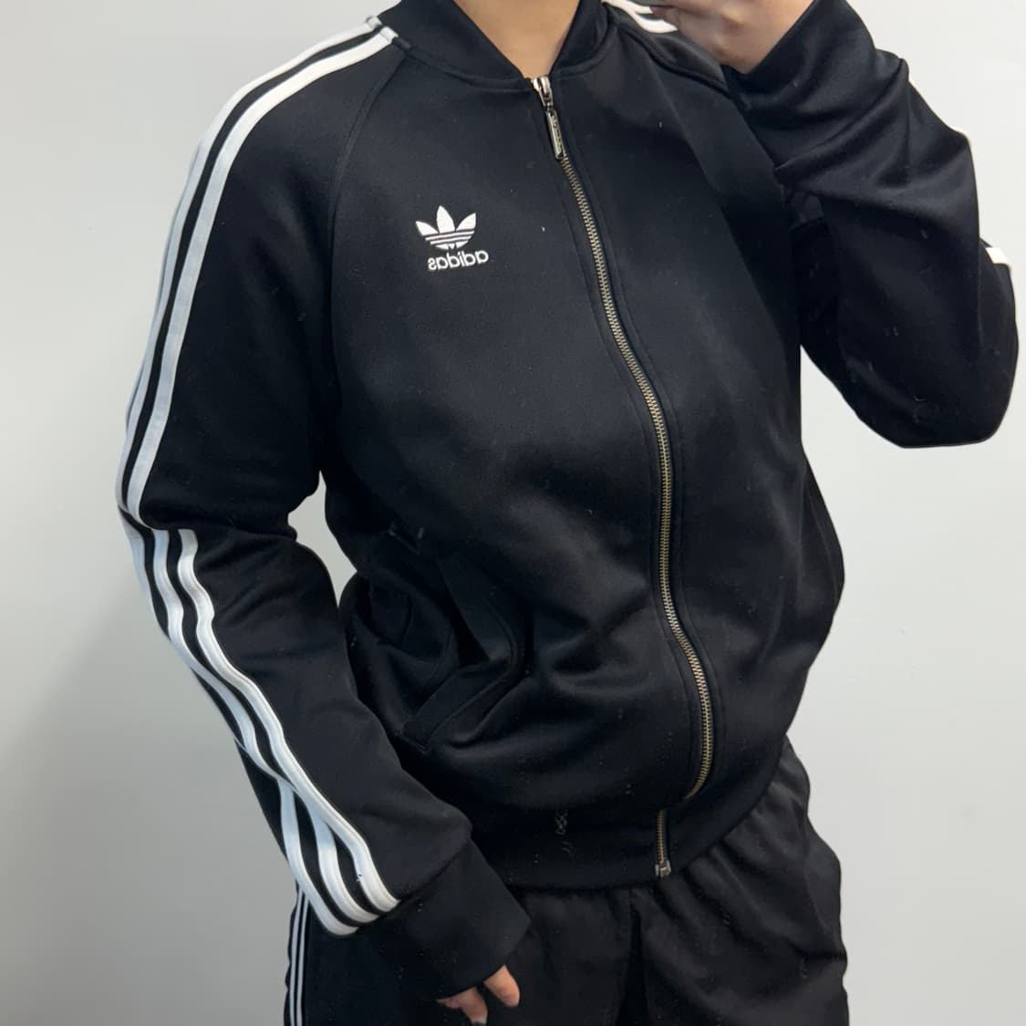 [M] 아디다스 블랙 트랙탑 상품이미지2