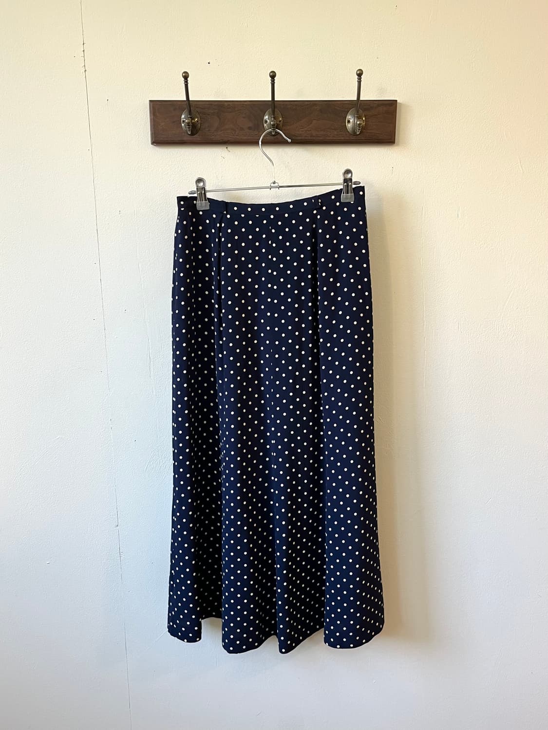 be.SALADY 실루엣 도트 스커트 상품이미지3