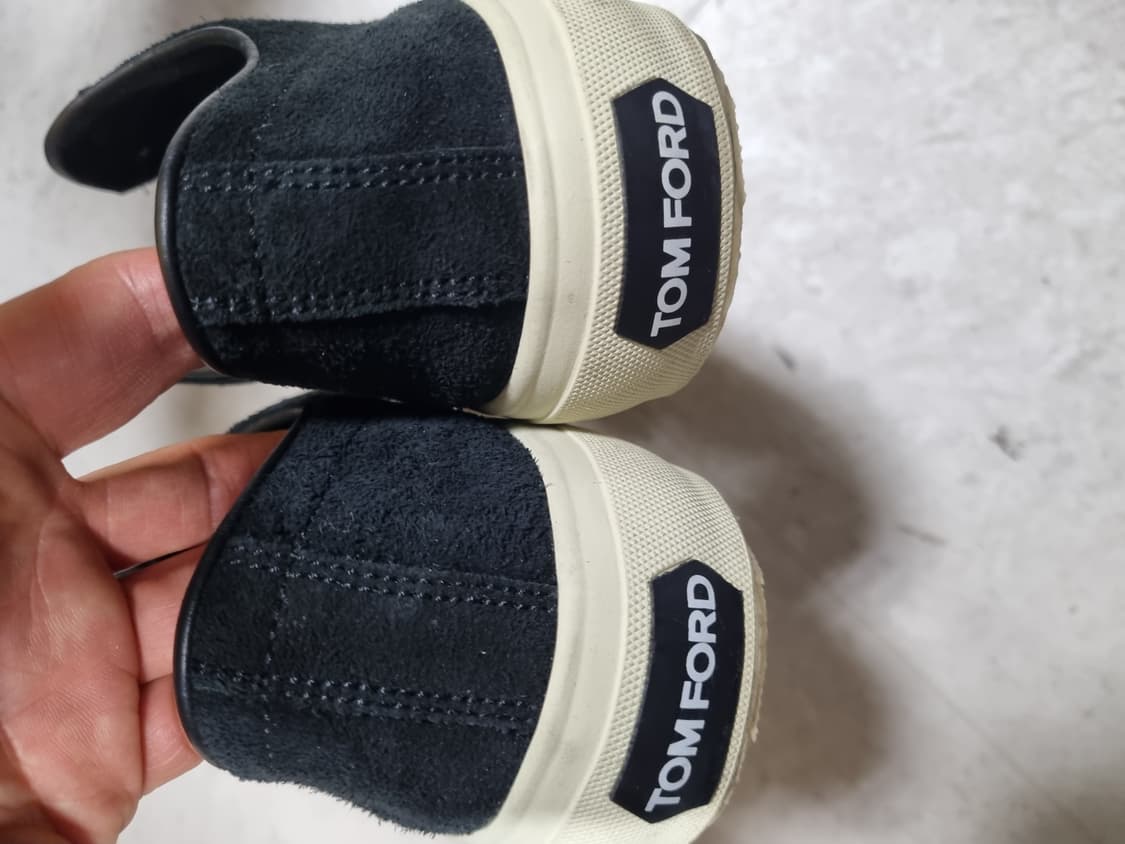 톰포드 남성 켐브리지 스웨이드 스니커즈 상품이미지3